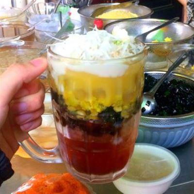 Quán Chè – Ăn Vặt Bình Dân