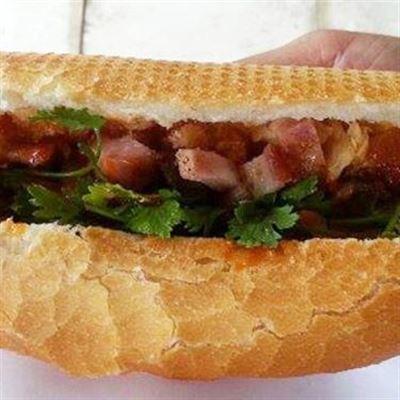 Bánh Mì Heo Quay & Chả Lụa