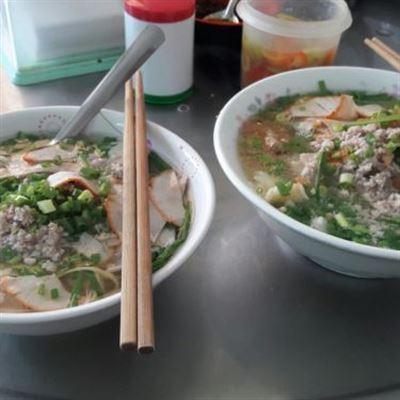 Chị Phượng – Cơm, Hủ Tiếu & Bánh Canh