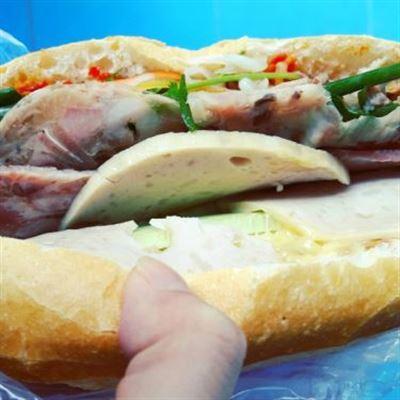 Lan Hương – Bánh Mì Thịt Nguội