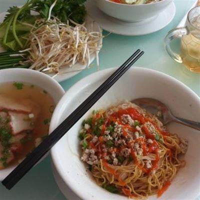 Dì Thuỷ – Hủ Tiếu Mì
