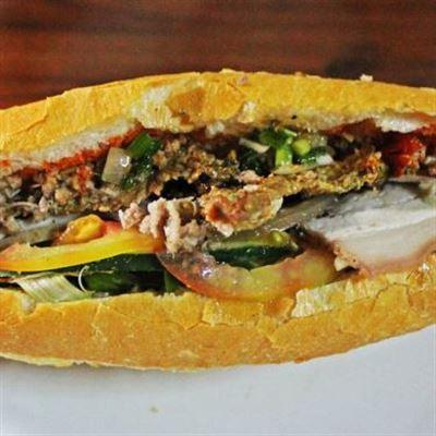 Bánh Mì Ba Lẹ Lầu 7