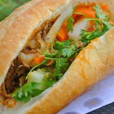 Bảy Sanh – Bánh Mì Bình Dân