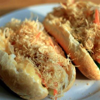 Yumi – Bánh Mì Gà
