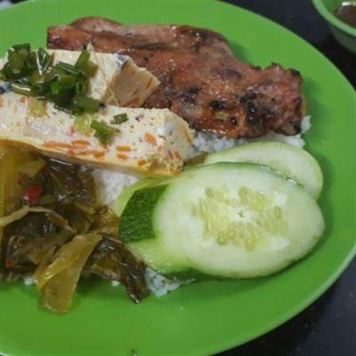 Tiệm Ăn Miền Tây
