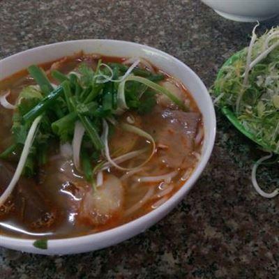 Bà Sồi – Bún Bò Huế & Bún Chả Cá Thu