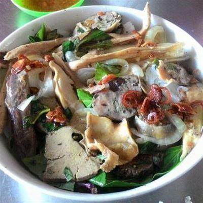 Bánh Ướt Lòng Gà Hằng