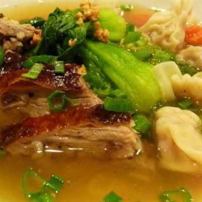 Quán Ăn Tùng – Hủ Tiếu, Hoành Thánh