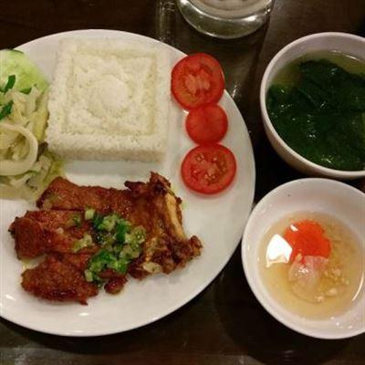 Quán Cơm Tú Ân