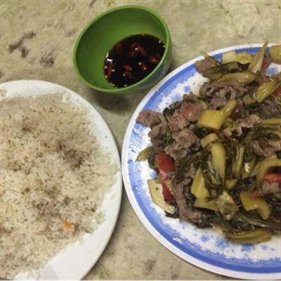 Tạ Định – Cơm Rang & Phở Bò