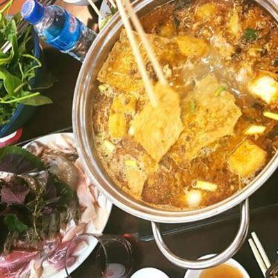 Hiếu Tròn – Lẩu Cua