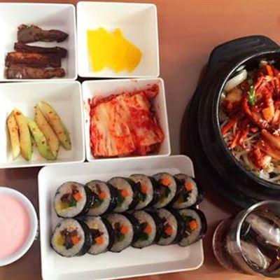 Cơm Cuộn Hàn Quốc