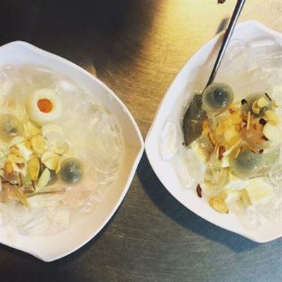 Chè 17 Phố Vịt