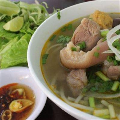 Ba – Phở Bò & Bún Bò Huế