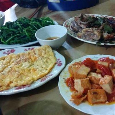 Út Giang – Cơm & Phở Các Loại