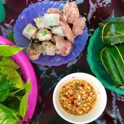 Hạnh Kinh – Nem Chua
