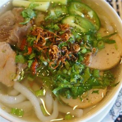 Bánh Canh Tân Tứ Quý – Cô Tám