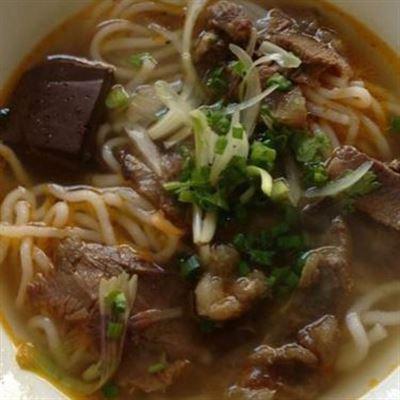 Quán Hồng – Bún & Mì Quảng