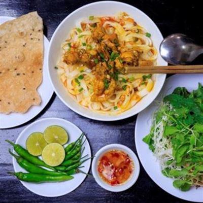 Bún Bò & Mì Quảng Nga