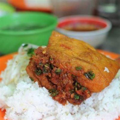 Quán Bảy – Cơm Bình Dân