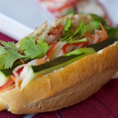 Quán Bánh Mì – Hai Bà Trưng