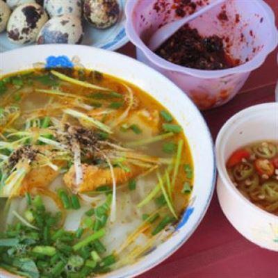 Bánh Canh Nguyệt
