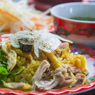 Cơm Gà Phố Hội