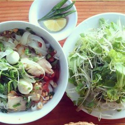 Vị Quê – Mì Quảng & Bún Bò