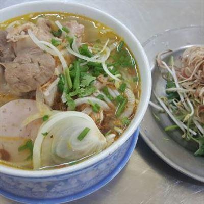 Phượng – Quán Bún