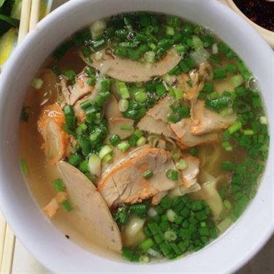 Quán Số 6 – Mì & Phở