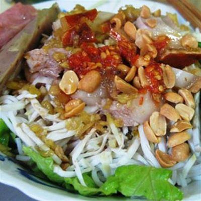 Ẩm Thực Gia Đình Food Court – Nguyễn Nghiêm