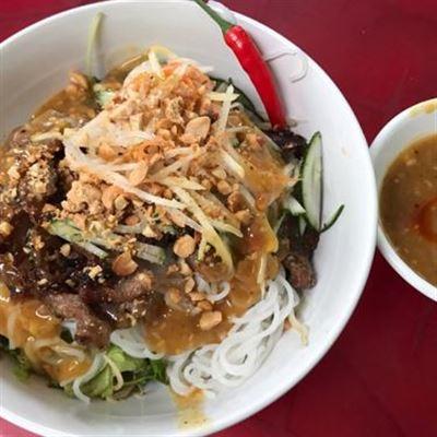 Quán Ăn 21 – Bánh Cuốn – Mì Quảng & Bún Thịt Nướng