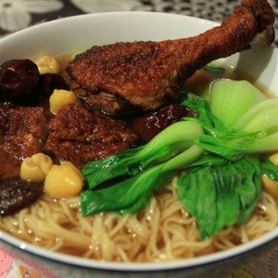 Tiệm Ăn Châu Loan – Mì Vịt Tiềm