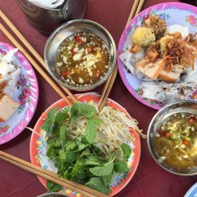 Bánh Cuốn Nóng Quý