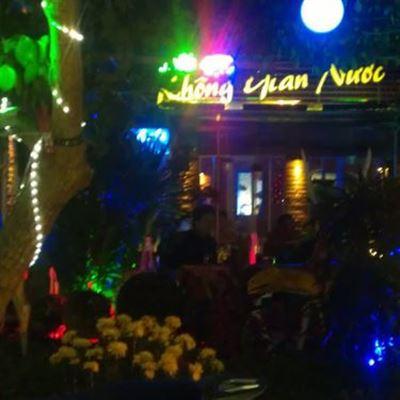 Không Gian Nước Cafe