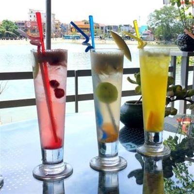 Garden River Cafe