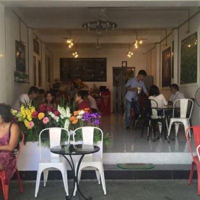 Xị Bistro & Fruit