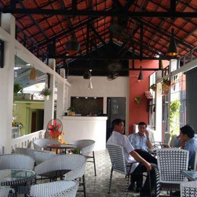 Omely Cafe