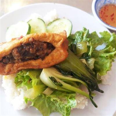 Hoàng Tâm – Cơm Bình Dân