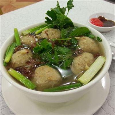 Loan – Hủ Tiếu & Bún Riêu