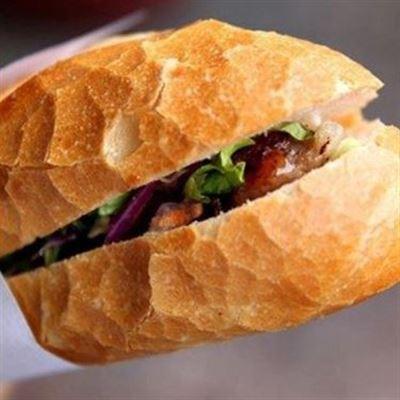 Hưng Phát – Bánh Mì Heo Quay Giòn Tan