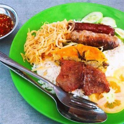 Ngọc Giàu – Cơm Bình Dân