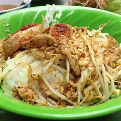 Thúy – Bún Thịt Xào, Cơm & Hủ Tiếu