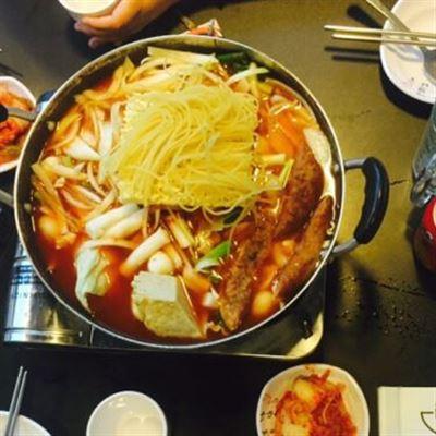 Kimchi Kimchi – Mì Cay Hàn Quốc