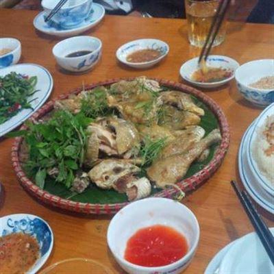 Thảo Nguyên – Gà Đổi & Cá Sông