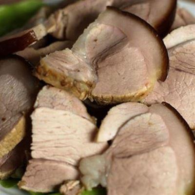 Quang Qúy – Chuyên Gà, Trâu Tươi, Lợn Lửng
