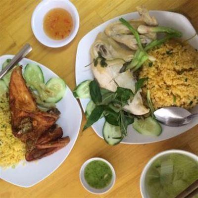 Như Ý – Cơm Gà Xối Mỡ