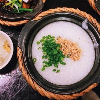 Marina’s – Cháo Ếch Singapore