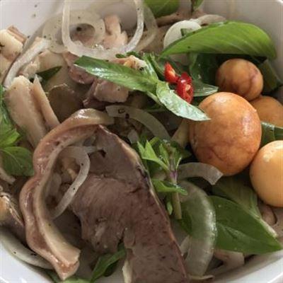 Bánh Ướt Lòng Gà & Bánh Hỏi Thịt Nướng