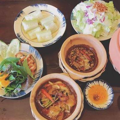 Quán Lá Dứa – Món Ăn Việt